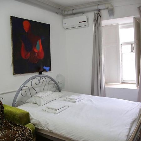 In The Center Of The City 2Rooms Tiflis Exterior foto